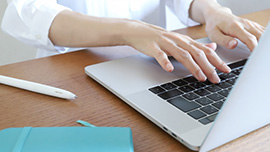 社内システムエンジニア